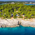 Holiday park Arena Stoja Homes 4*