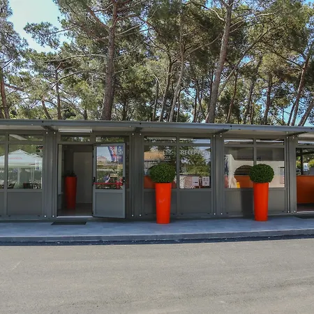 Arena Stoja Homes פארק נופש 4*