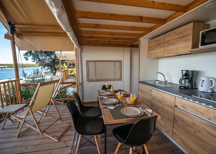 Arena Stoja Homes База отдыха