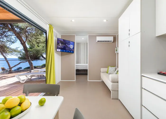 Arena Stoja Homes 4* Пула