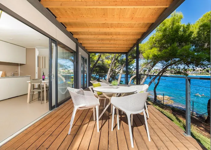 Arena Stoja Homes 4* Пула