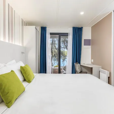 Arena Stoja Homes Ferienpark