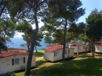 ホリデーパーク Arena Stoja Homes 4*