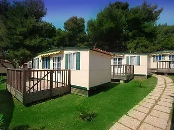 Arena Stoja Homes プーラ