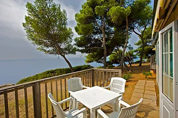 Arena Stoja Homes プーラ