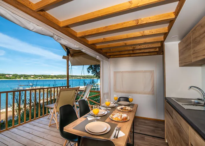 Arena Stoja Homes Tatil parkı